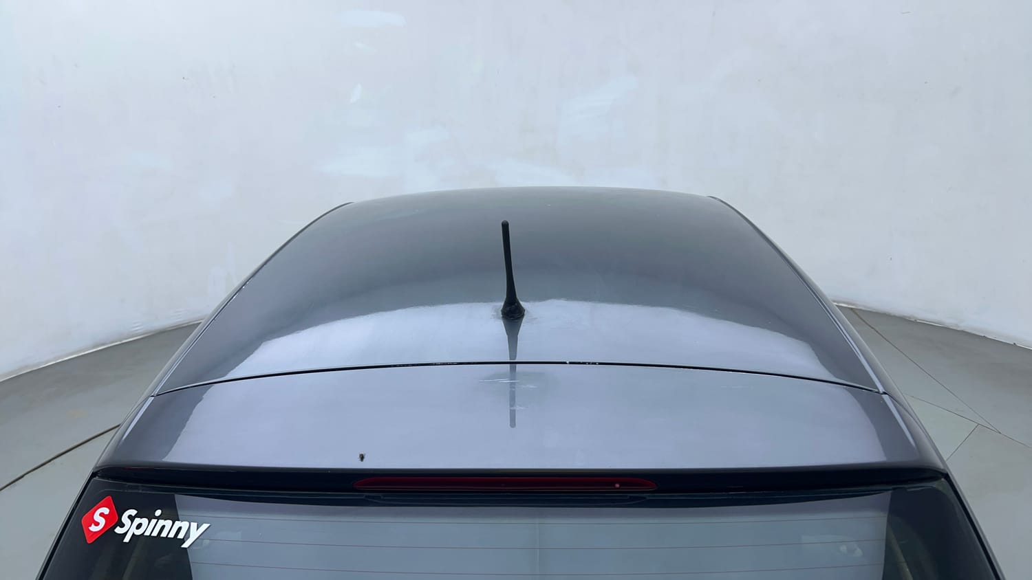 Used 2013 Volkswagen Polo Highline1.2L (P) Petrol Manual exterior EXTERIOR ROOF VIEW