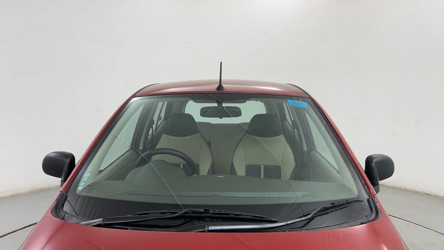 Used 2013 Hyundai i10 Era 1.1 iRDE2 Petrol Manual exterior FRONT WINDSHIELD VIEW