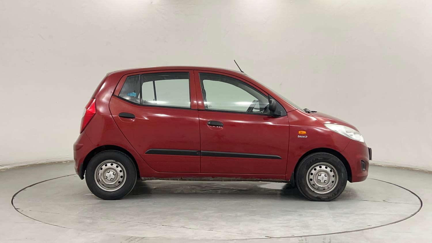 Used 2013 Hyundai i10 Era 1.1 iRDE2 Petrol Manual exterior RIGHT SIDE VIEW