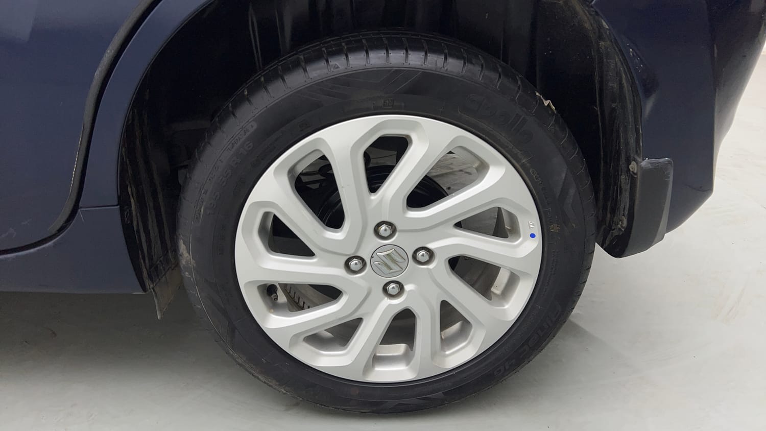 Used 2023 Maruti Suzuki Baleno Zeta MT Petrol Manual tyres LEFT REAR TYRE RIM VIEW