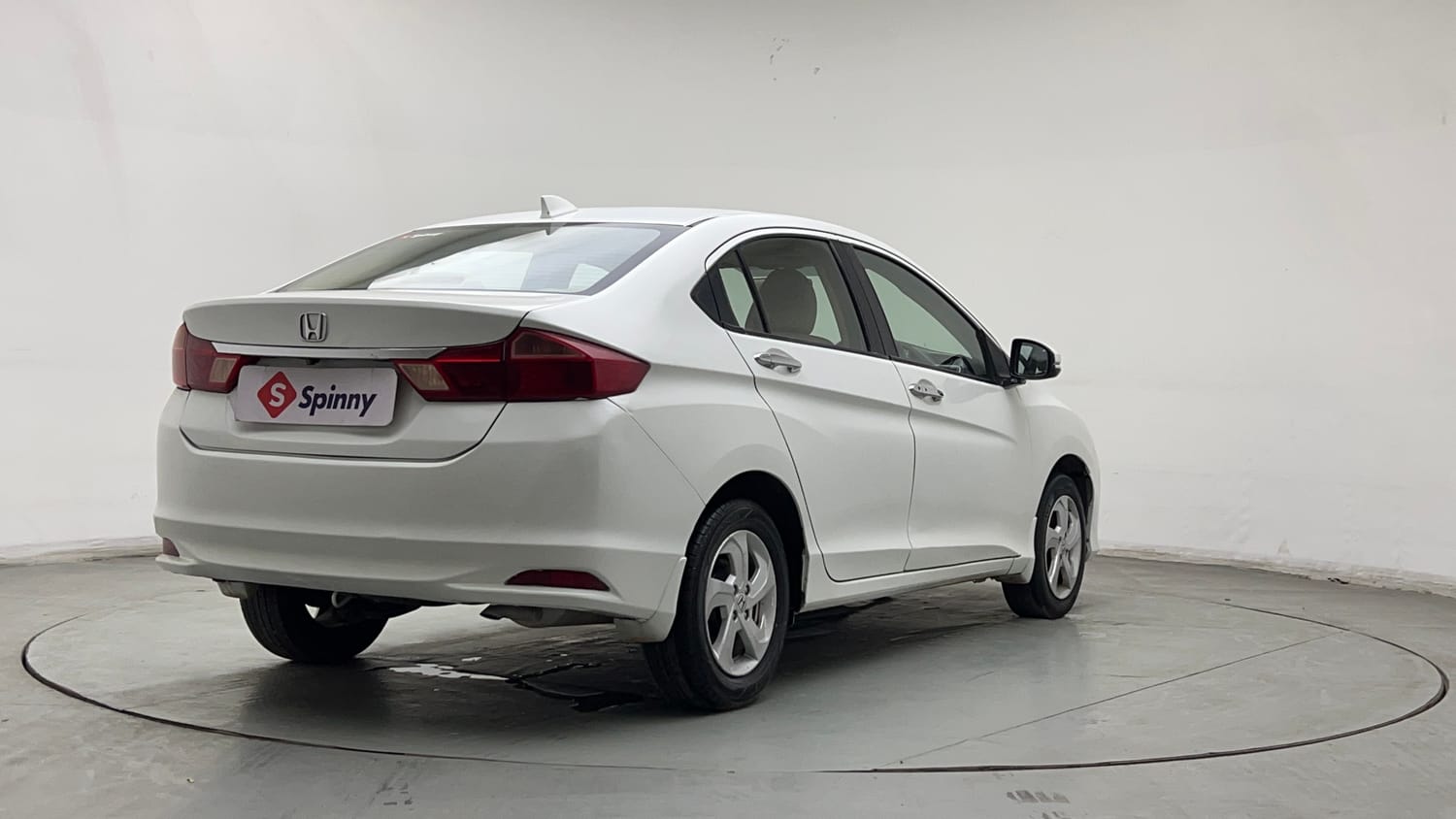 Used 2016 Honda City VX CVT Petrol Automatic exterior RIGHT REAR CORNER VIEW