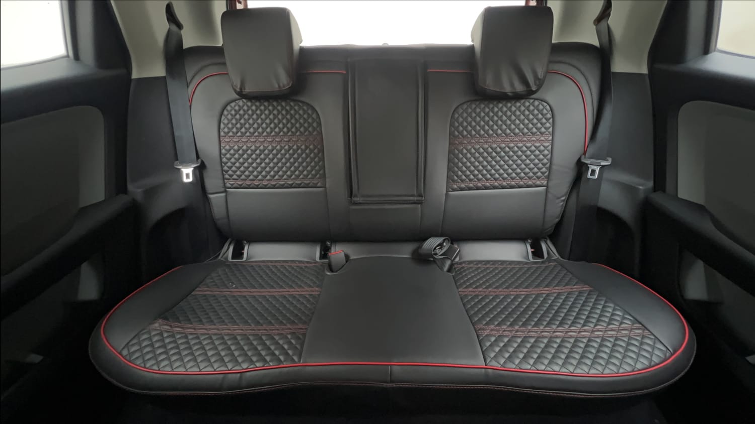 Used 2020 Tata Altroz XZ Petrol Petrol Manual interior REAR SEAT CONDITION VIEW