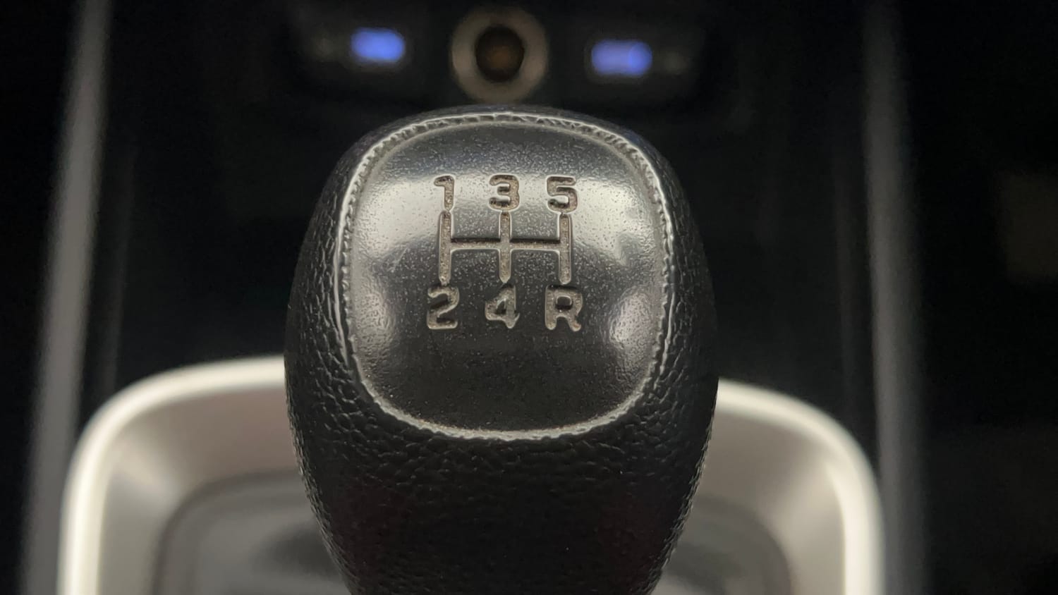 Used 2022 Hyundai Venue S Plus 1.2 Petrol Petrol Manual interior GEAR  KNOB VIEW