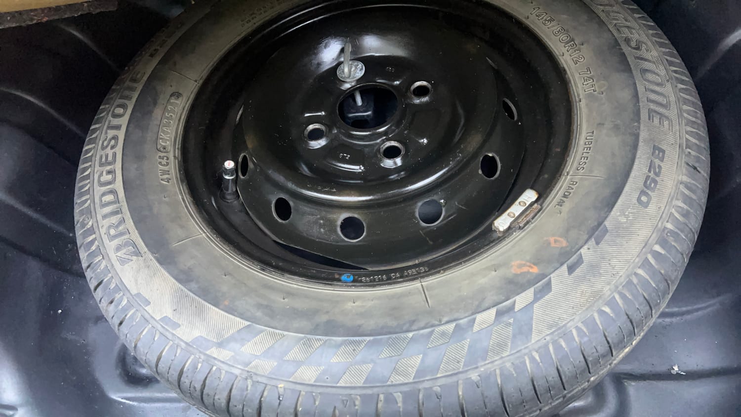 Used 2017 Maruti Suzuki Alto 800 LXi Petrol Manual tyres SPARE TYRE VIEW