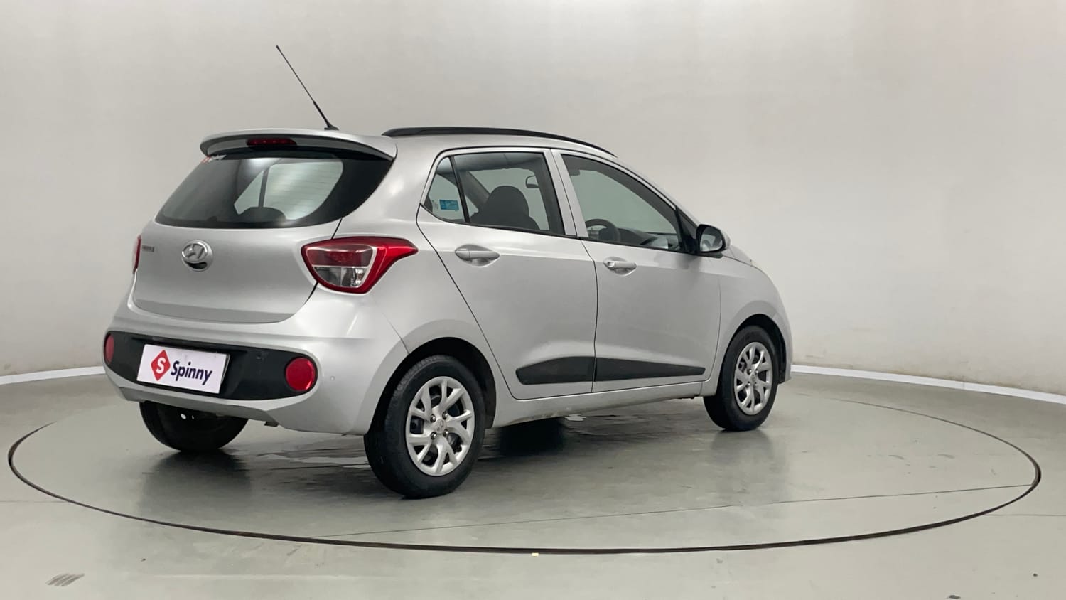 Used 2018 Hyundai Grand i10 Sportz 1.2 Kappa VTVT Petrol Manual exterior RIGHT REAR CORNER VIEW