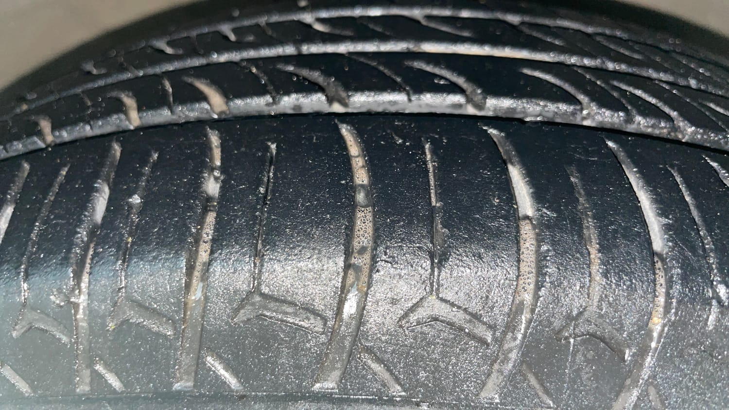 Used 2018 Hyundai Grand i10 Sportz 1.2 Kappa VTVT Petrol Manual tyres RIGHT FRONT TYRE TREAD VIEW