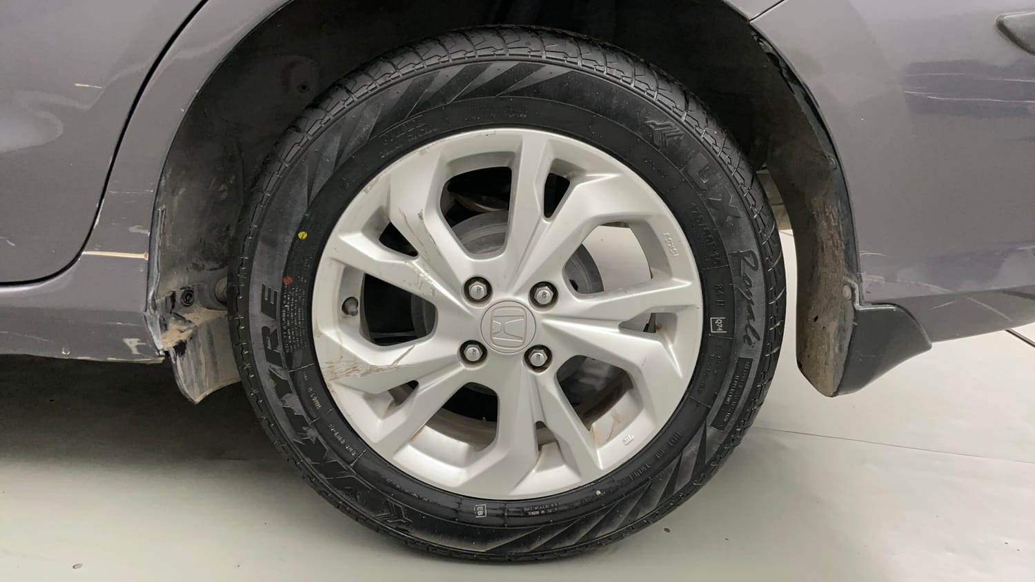 Used 2018 Honda Amaze 1.2 V MT Petrol Petrol Manual tyres LEFT REAR TYRE RIM VIEW