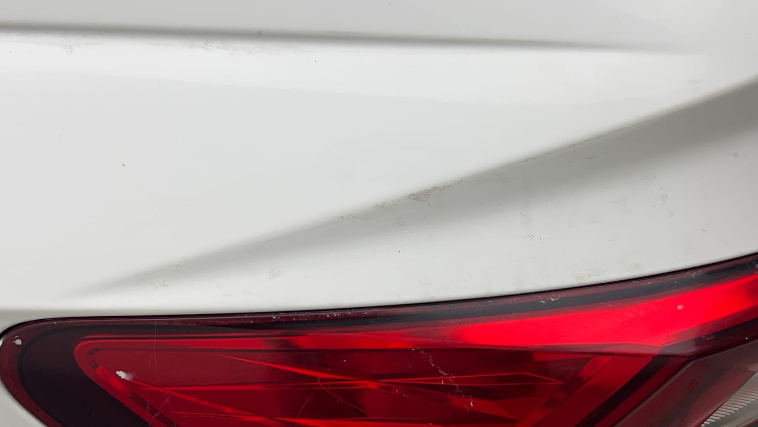 Used 2022 Skoda Slavia Ambition 1.0L TSI AT Petrol Automatic dents MINOR SCRATCH
