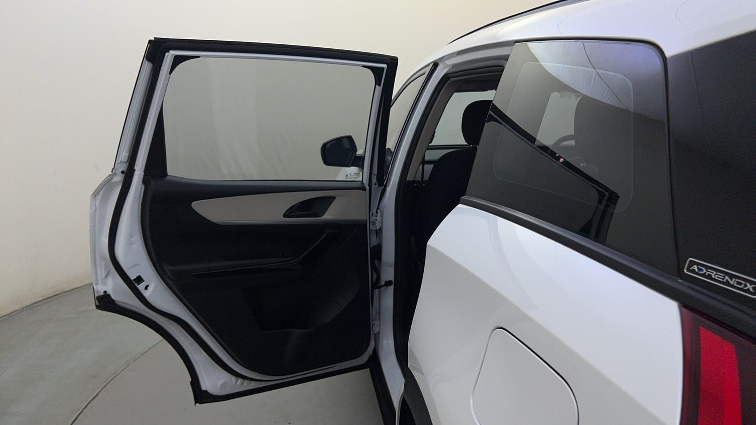 Used 2025 Mahindra XUV700 AX5 Diesel AT 7 STR Diesel Automatic interior LEFT REAR DOOR OPEN VIEW