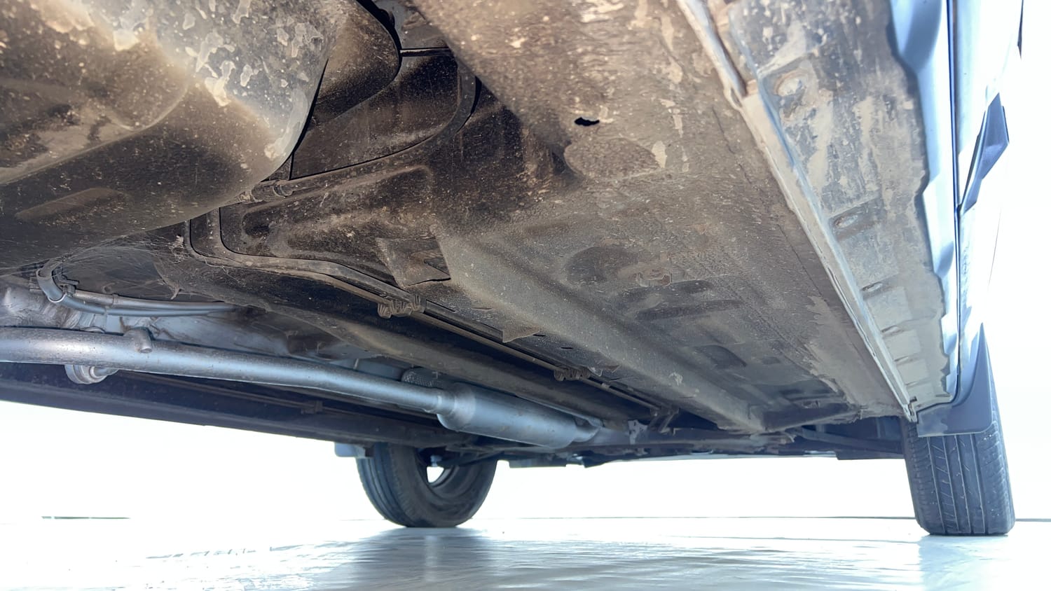 Used 2022 Renault Kiger RXT MT Petrol Manual extra REAR RIGHT UNDERBODY VIEW