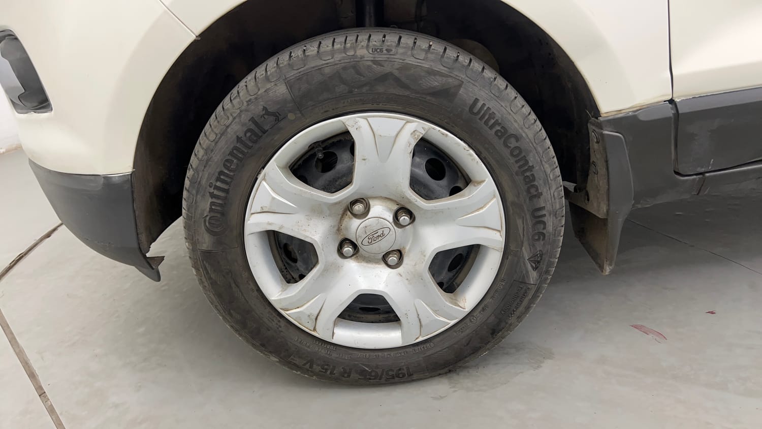 Used 2015 Ford EcoSport Trend 1.5 TDCi Diesel Manual tyres LEFT FRONT TYRE RIM VIEW