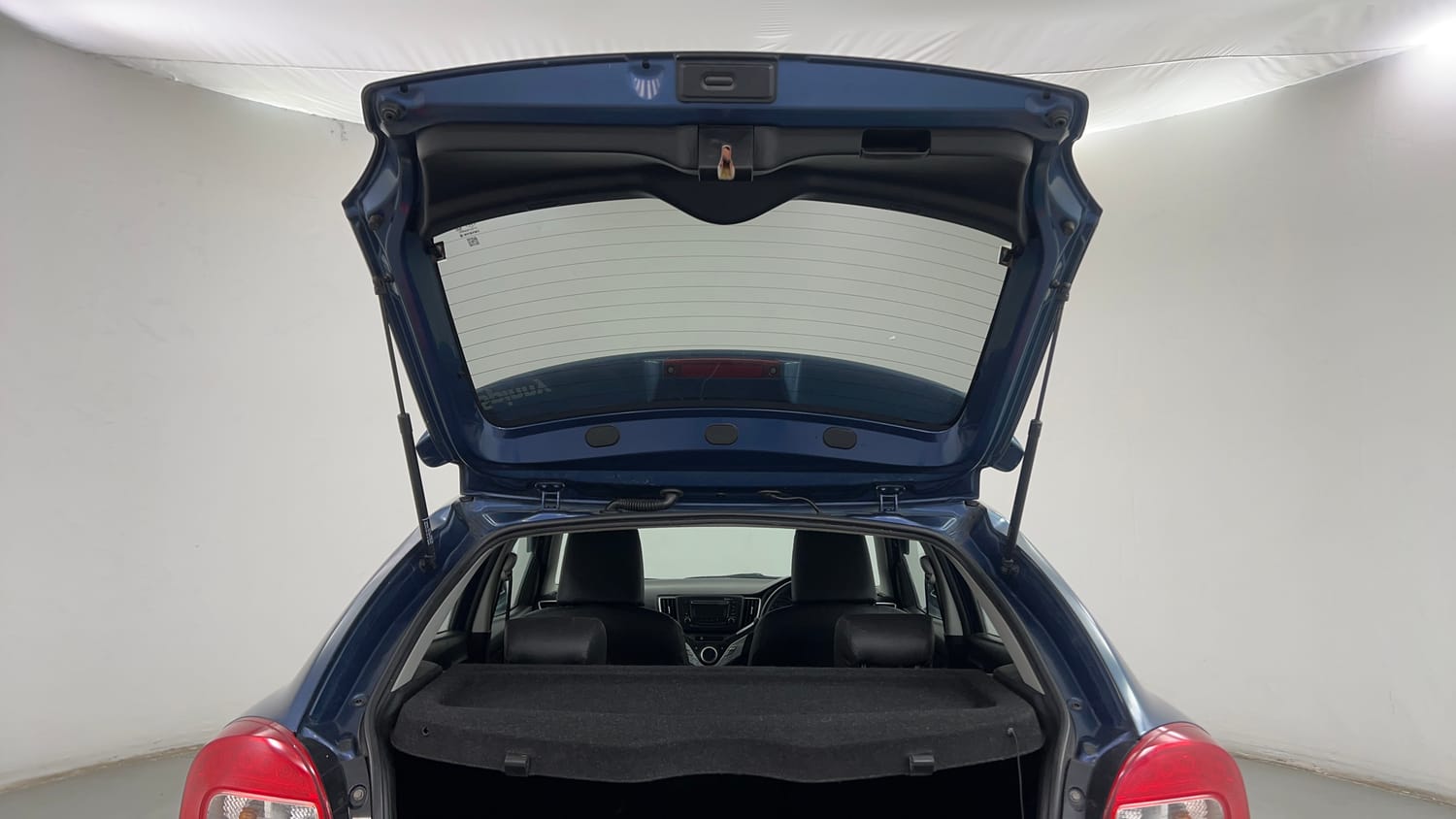 Used 2017 Maruti Suzuki Baleno Delta 1.2 Petrol Manual interior DICKY DOOR OPEN VIEW