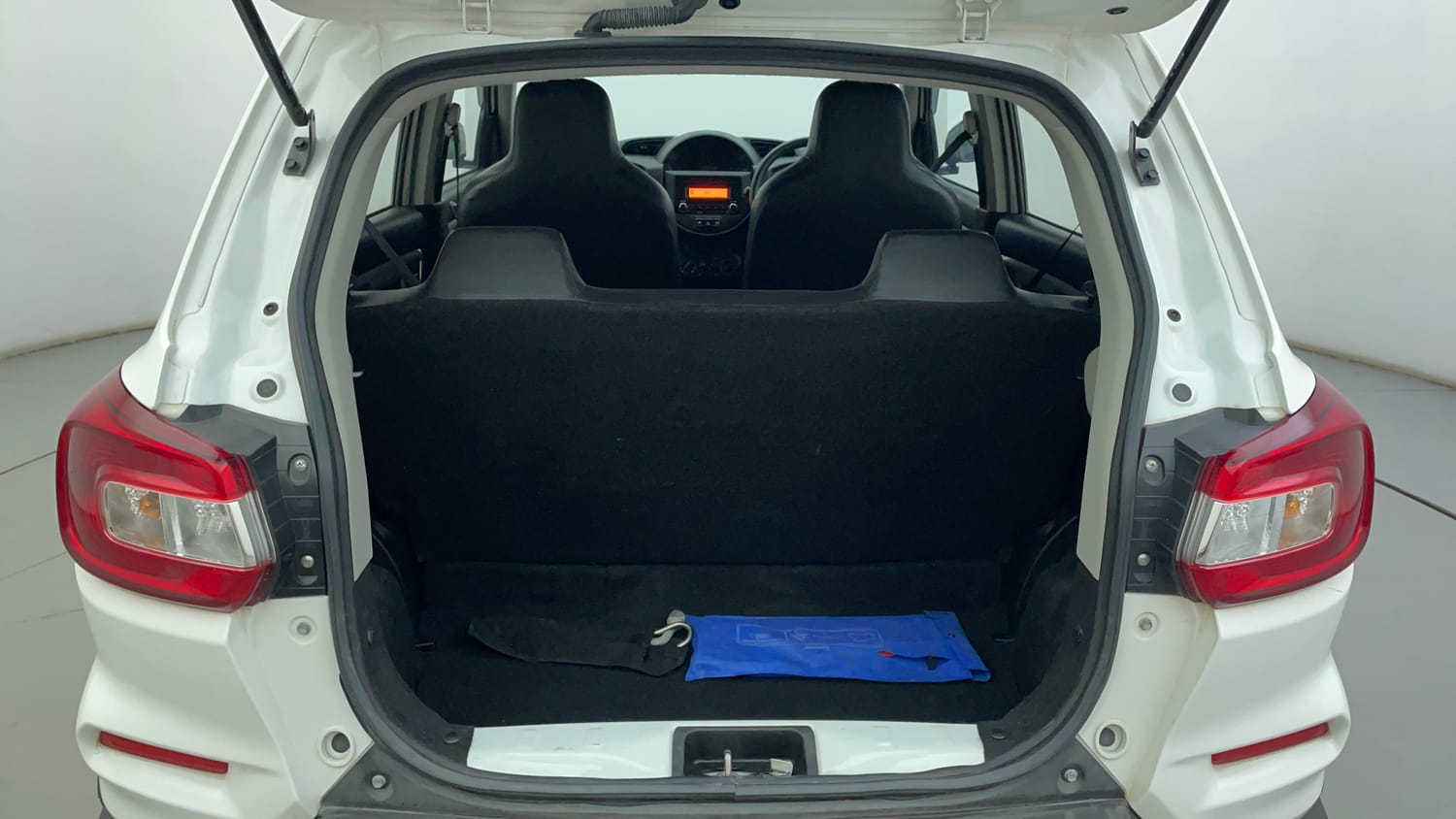 Used 2021 Maruti Suzuki S-Presso VXi AMT Petrol Automatic interior DICKY INSIDE VIEW