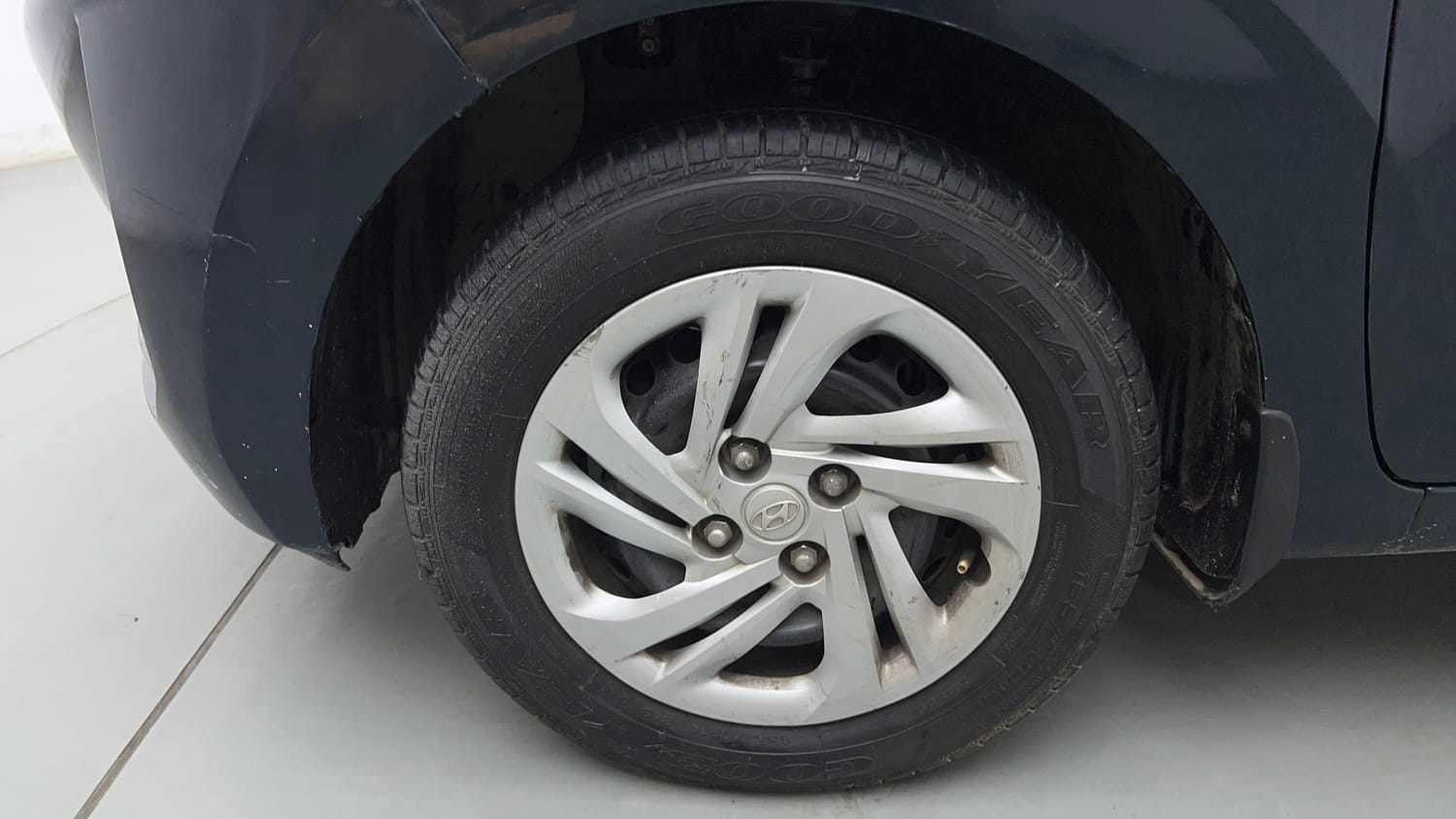Used 2021 Hyundai Grand i10 Nios Magna 1.2 Kappa VTVT Petrol Manual tyres LEFT FRONT TYRE RIM VIEW