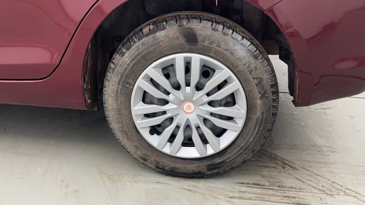 Used 2016 Maruti Suzuki Swift Dzire VXI Petrol Manual tyres LEFT REAR TYRE RIM VIEW