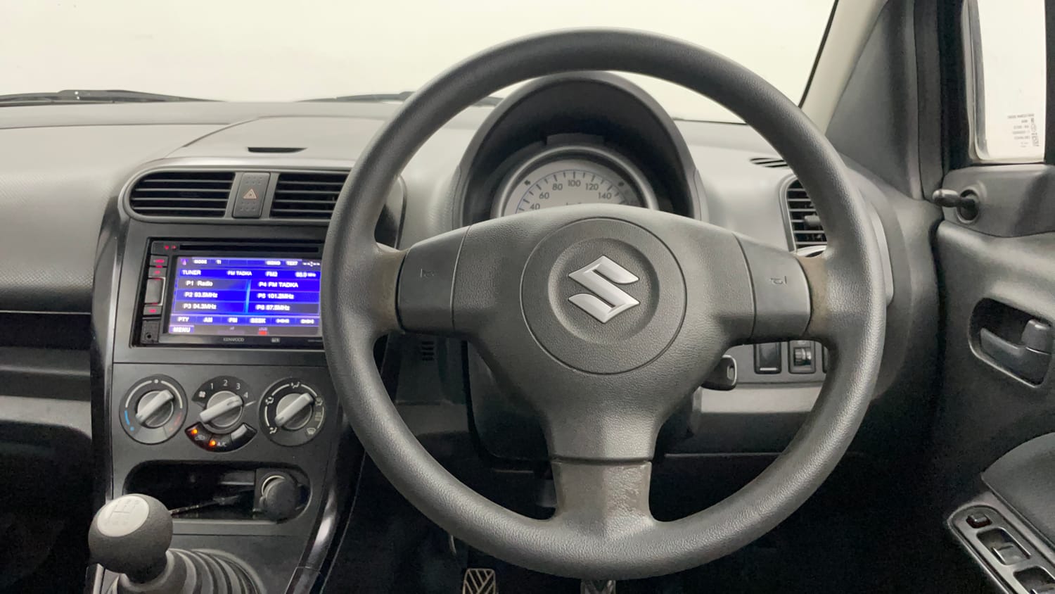Used 2014 Maruti Suzuki Ritz Lxi BS-IV Petrol Manual interior STEERING VIEW
