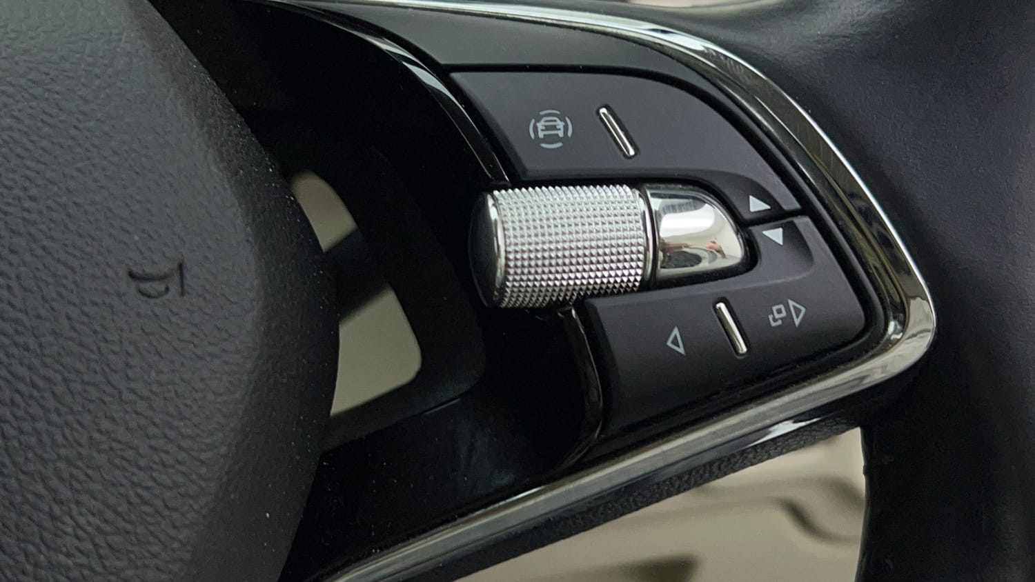Used 2022 Skoda Slavia Ambition 1.0L TSI AT Petrol Automatic top_features Cruise control