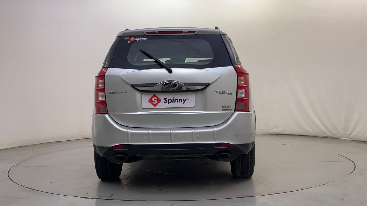 Used 2016 Mahindra XUV500 W10 AT Diesel Automatic exterior BACK VIEW