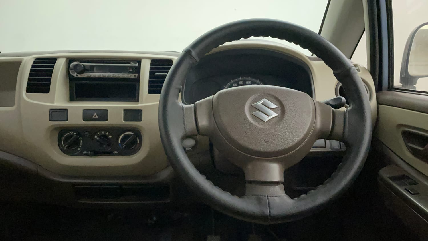 Used 2014 Maruti Suzuki Estilo LXi BS-IV Petrol Manual interior STEERING VIEW