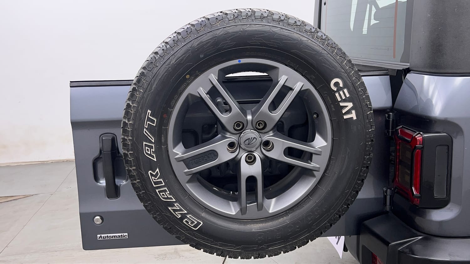 Used 2022 mahindra Thar LX Hard Top Petrol AT 4WD Petrol Automatic tyres SPARE TYRE VIEW