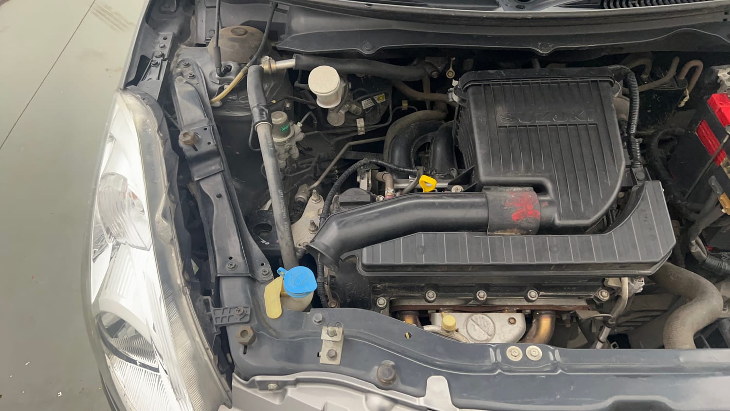 Used 2015 Maruti Suzuki Swift VXi Petrol Manual engine ENGINE RIGHT SIDE VIEW