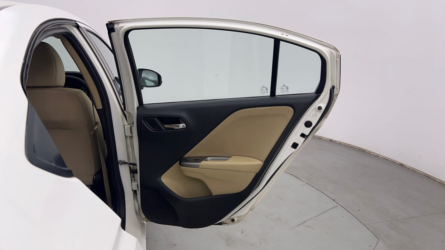 Used 2017 Honda City V Petrol Manual interior RIGHT REAR DOOR OPEN VIEW