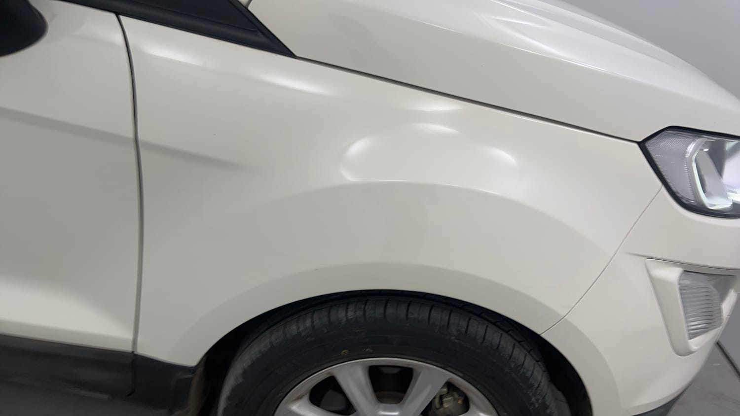 Used 2021 Ford EcoSport Titanium 1.5L TDCi Diesel Manual dents MINOR SCRATCH