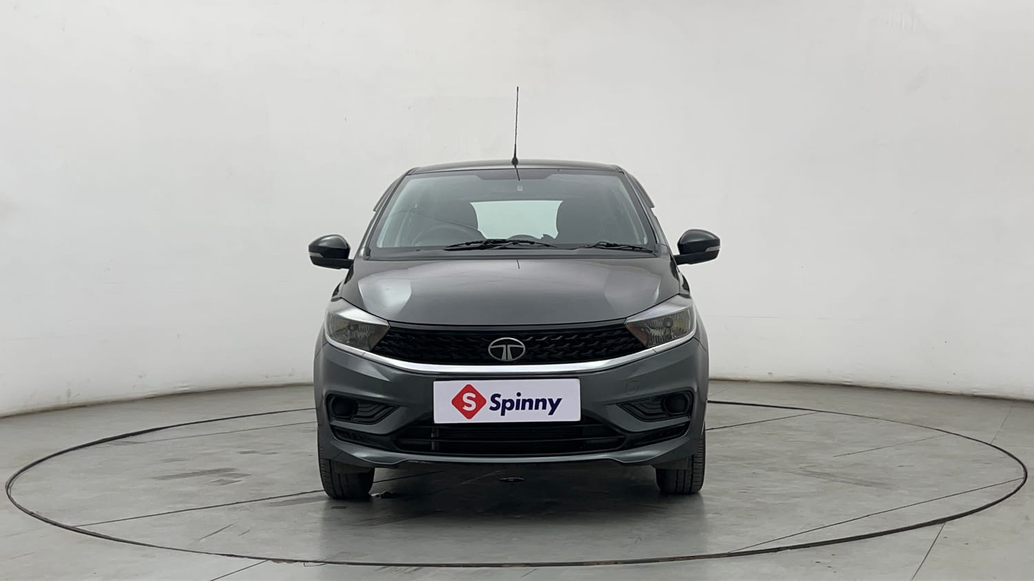 Used 2024 Tata Tiago XT Petrol Manual exterior FRONT VIEW
