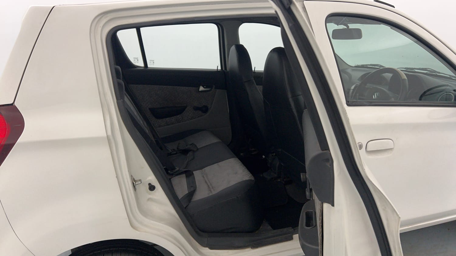 Used 2017 Maruti Suzuki Alto 800 LXi Petrol Manual interior RIGHT SIDE REAR DOOR CABIN VIEW