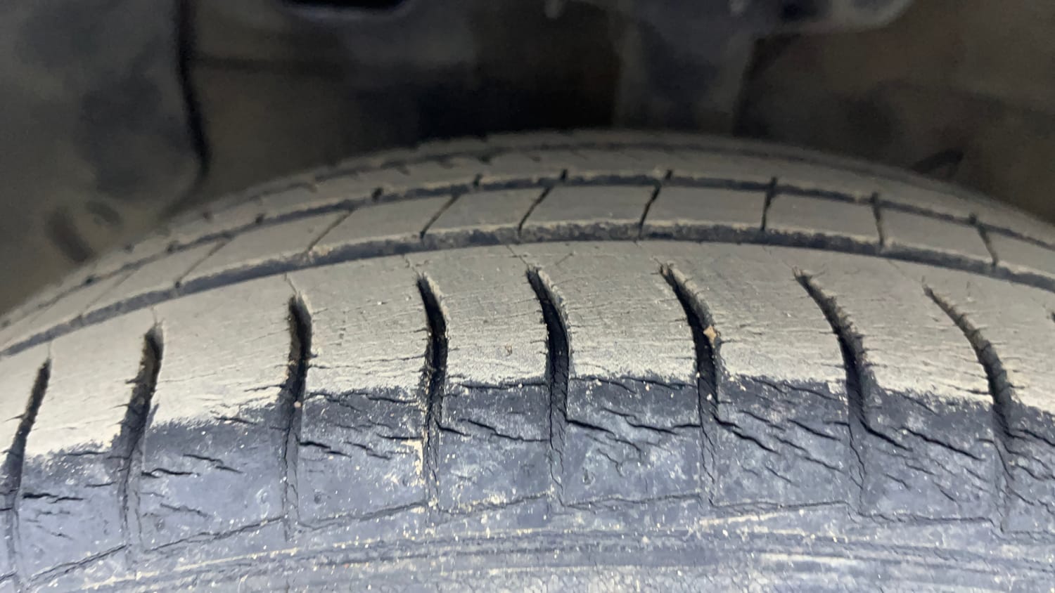 Used 2019 Hyundai Santro Asta Petrol Manual tyres LEFT FRONT TYRE TREAD VIEW