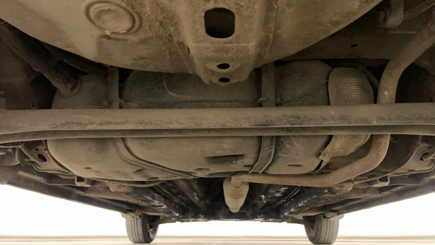 Used 2015 Maruti Suzuki Swift VXi Petrol Manual extra REAR UNDERBODY VIEW (TAKEN FROM REAR)
