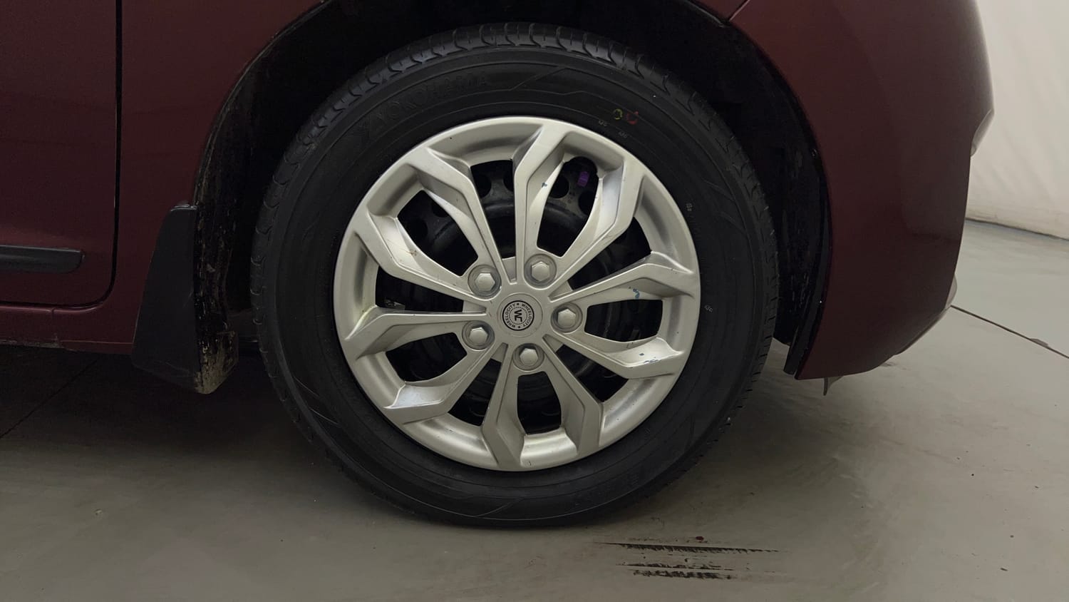 Used 2015 Honda Jazz SV Diesel Diesel Manual tyres RIGHT FRONT TYRE RIM VIEW