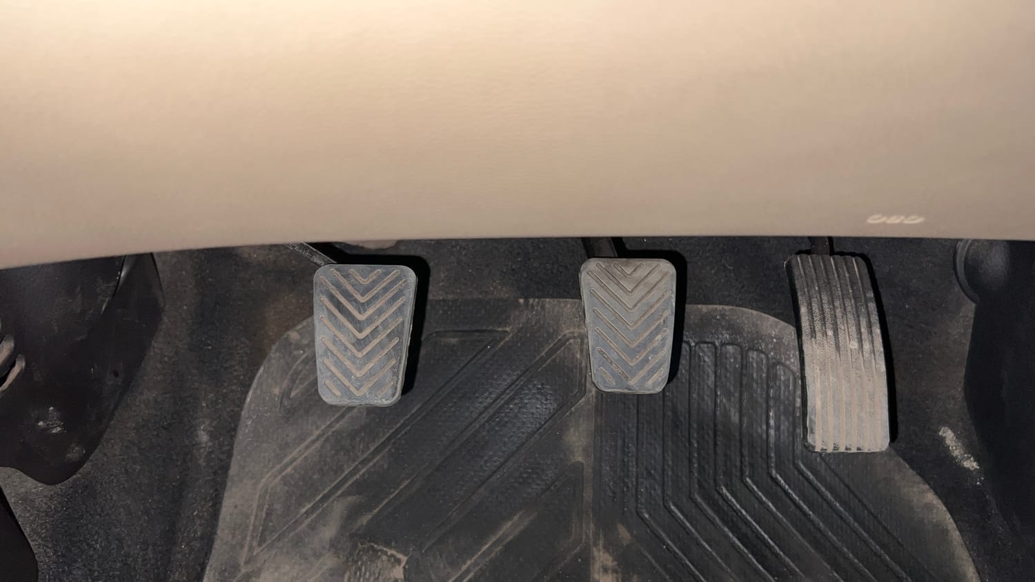Used 2016 Hyundai Eon Era Petrol Manual interior PEDALS VIEW