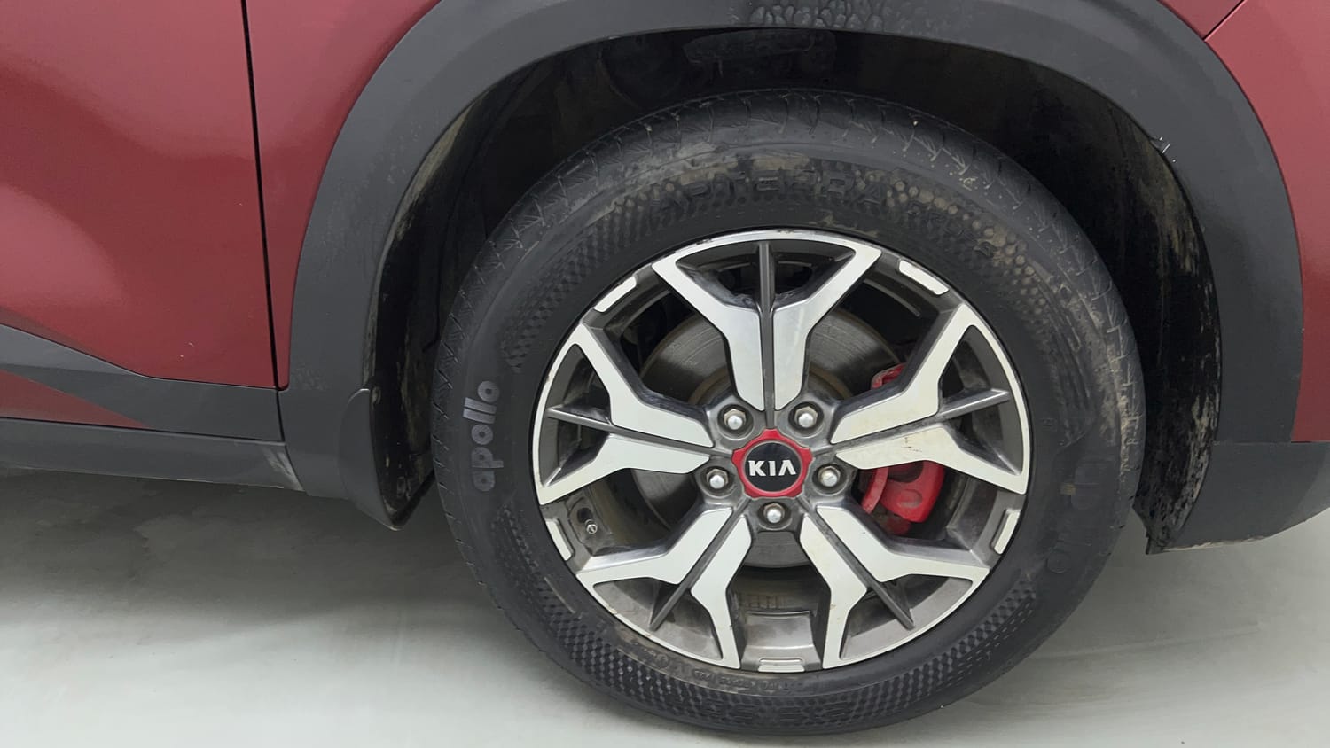 Used 2021 Kia Seltos GTX Plus DCT 1.4 Petrol Automatic tyres RIGHT FRONT TYRE RIM VIEW