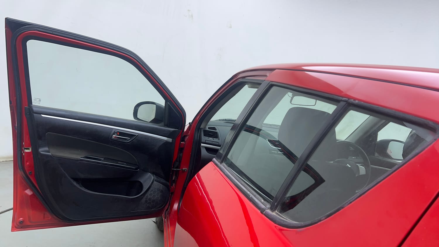 Used 2015 Maruti Suzuki Swift VXi Petrol Manual interior LEFT FRONT DOOR OPEN VIEW