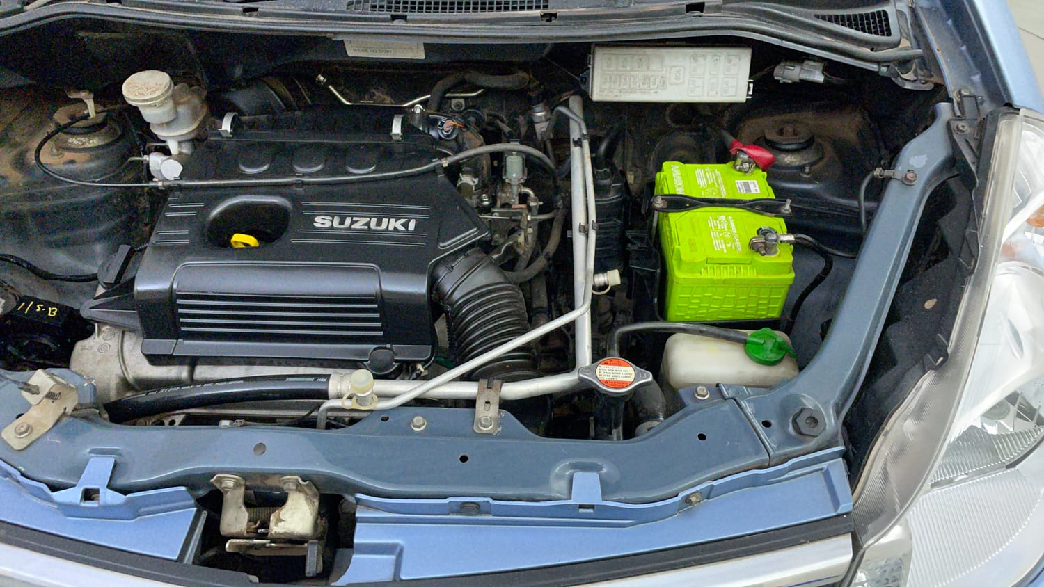 Used 2014 Maruti Suzuki Estilo LXi BS-IV Petrol Manual engine ENGINE LEFT SIDE VIEW