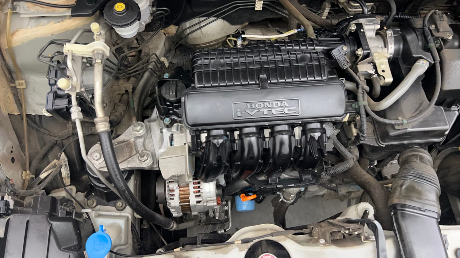 Used 2022 Honda Amaze VX CVT 1.2 Petrol Petrol Automatic engine ENGINE RIGHT SIDE VIEW