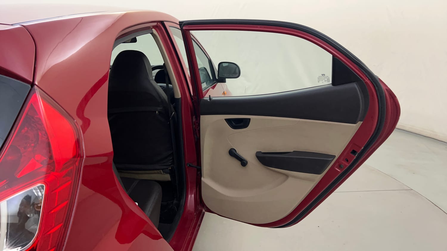 Used 2016 Hyundai Eon Era Petrol Manual interior RIGHT REAR DOOR OPEN VIEW
