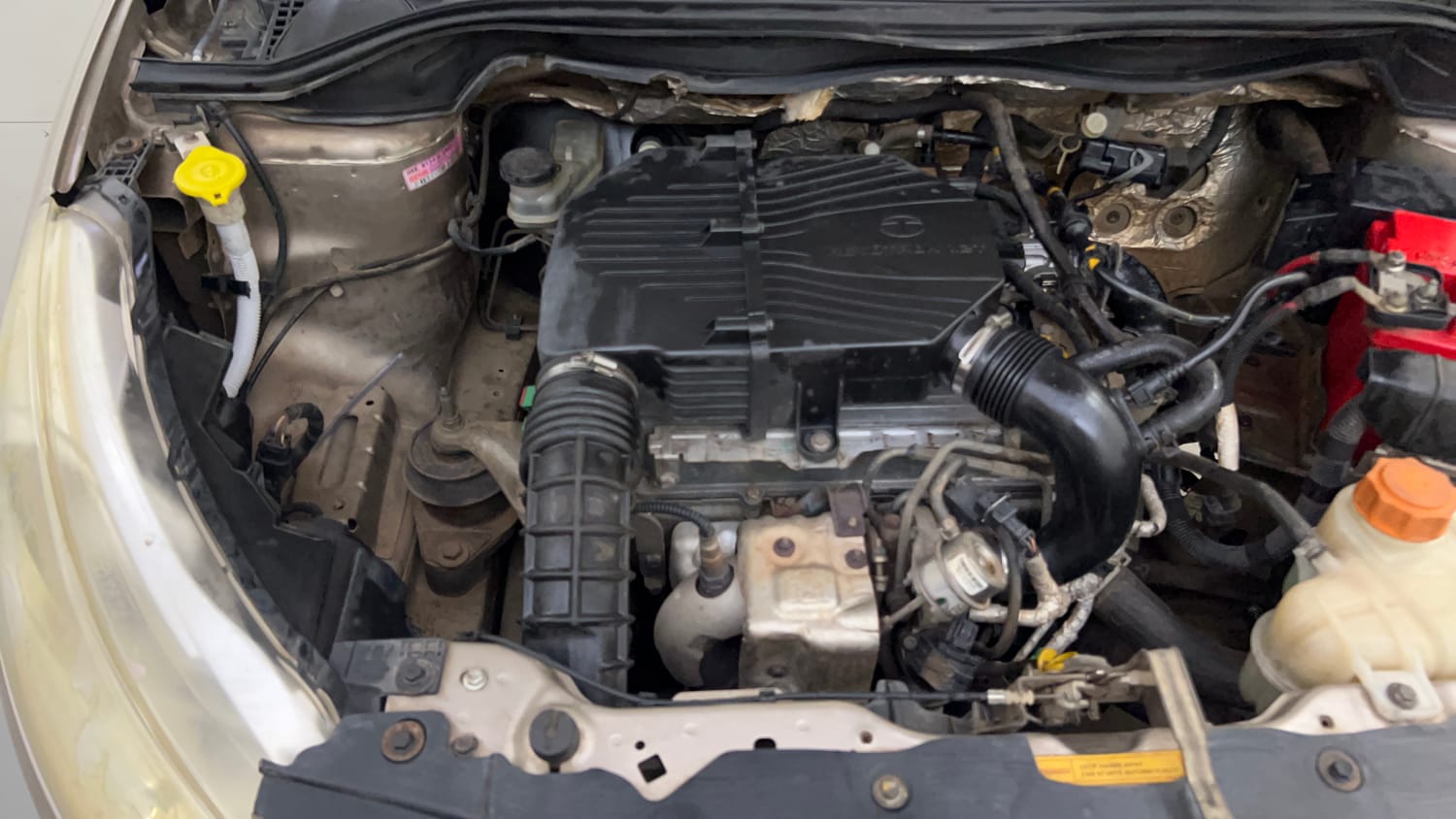 Used 2015 Tata Zest XE Petrol Petrol Manual engine ENGINE RIGHT SIDE VIEW