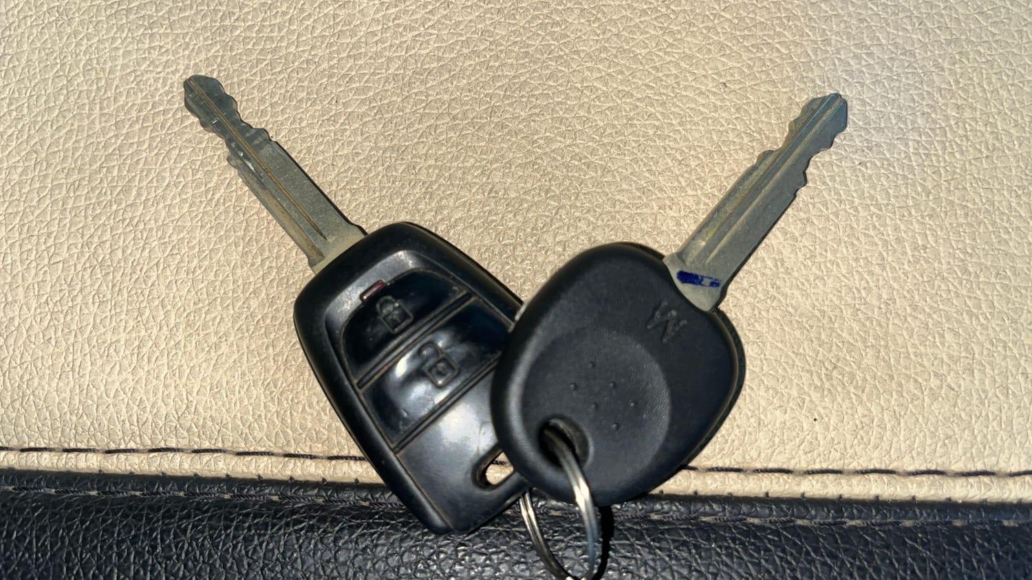 Used 2018 Hyundai Grand i10 Magna AT 1.2 Kappa VTVT Petrol Automatic extra CAR KEY VIEW