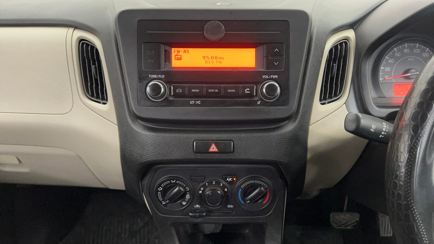 Used 2019 Maruti Suzuki Wagon R 1.0 VXI AMT Petrol Automatic interior MUSIC SYSTEM & AC CONTROL VIEW