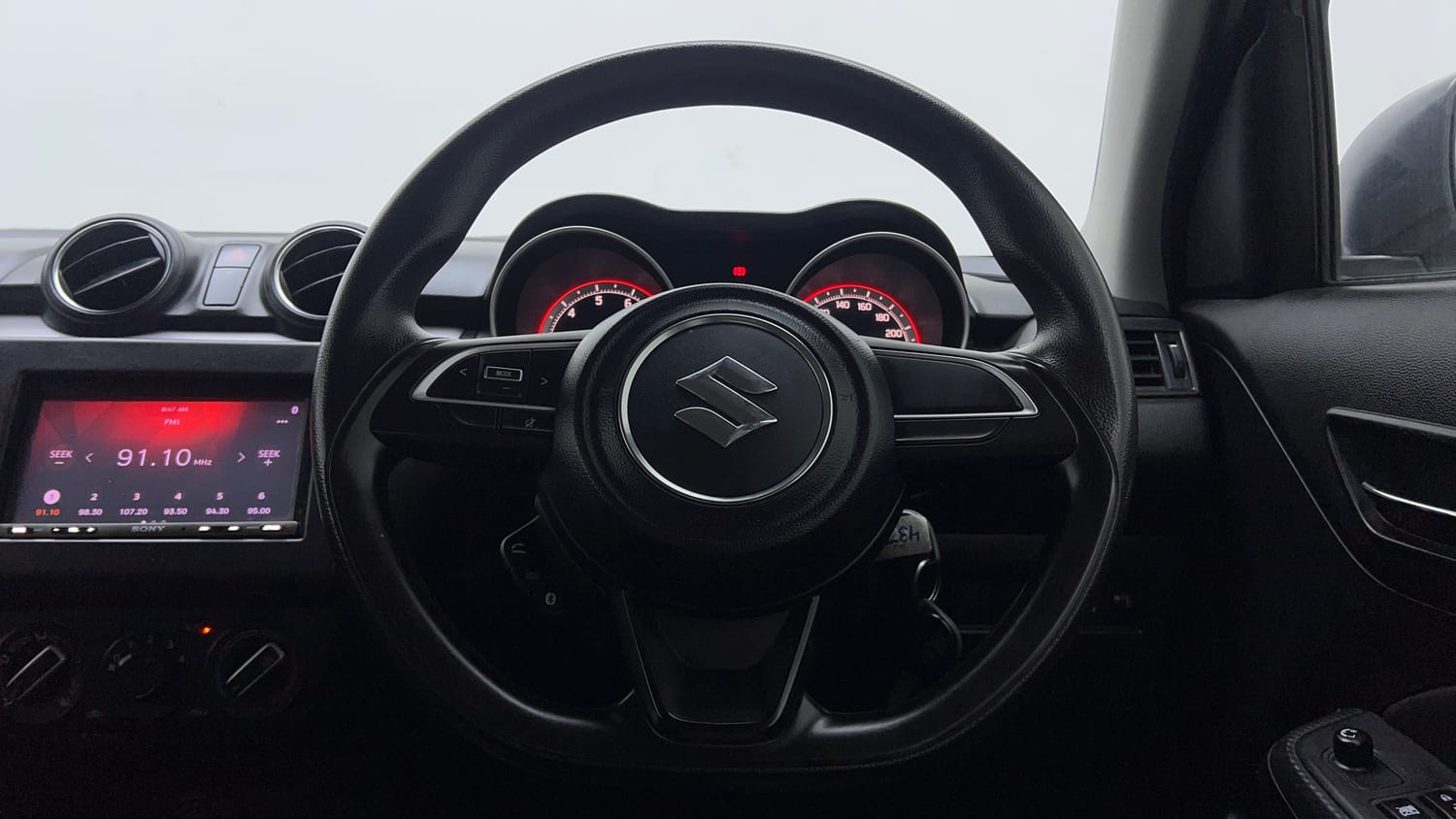 Used 2022 Maruti Suzuki Swift VXi AMT Petrol Automatic interior STEERING VIEW