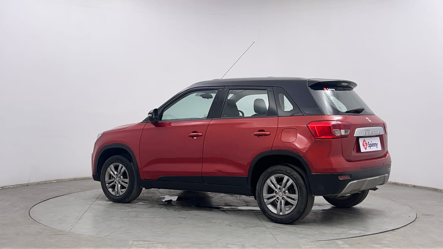 Used 2016 Maruti Suzuki Vitara Brezza [2016-2020] ZDi Plus Diesel Manual exterior LEFT REAR CORNER VIEW