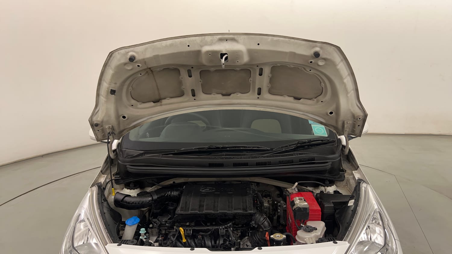 Used 2018 Hyundai Grand i10 Sportz AT 1.2 Kappa VTVT Petrol Automatic engine ENGINE & BONNET OPEN FRONT VIEW
