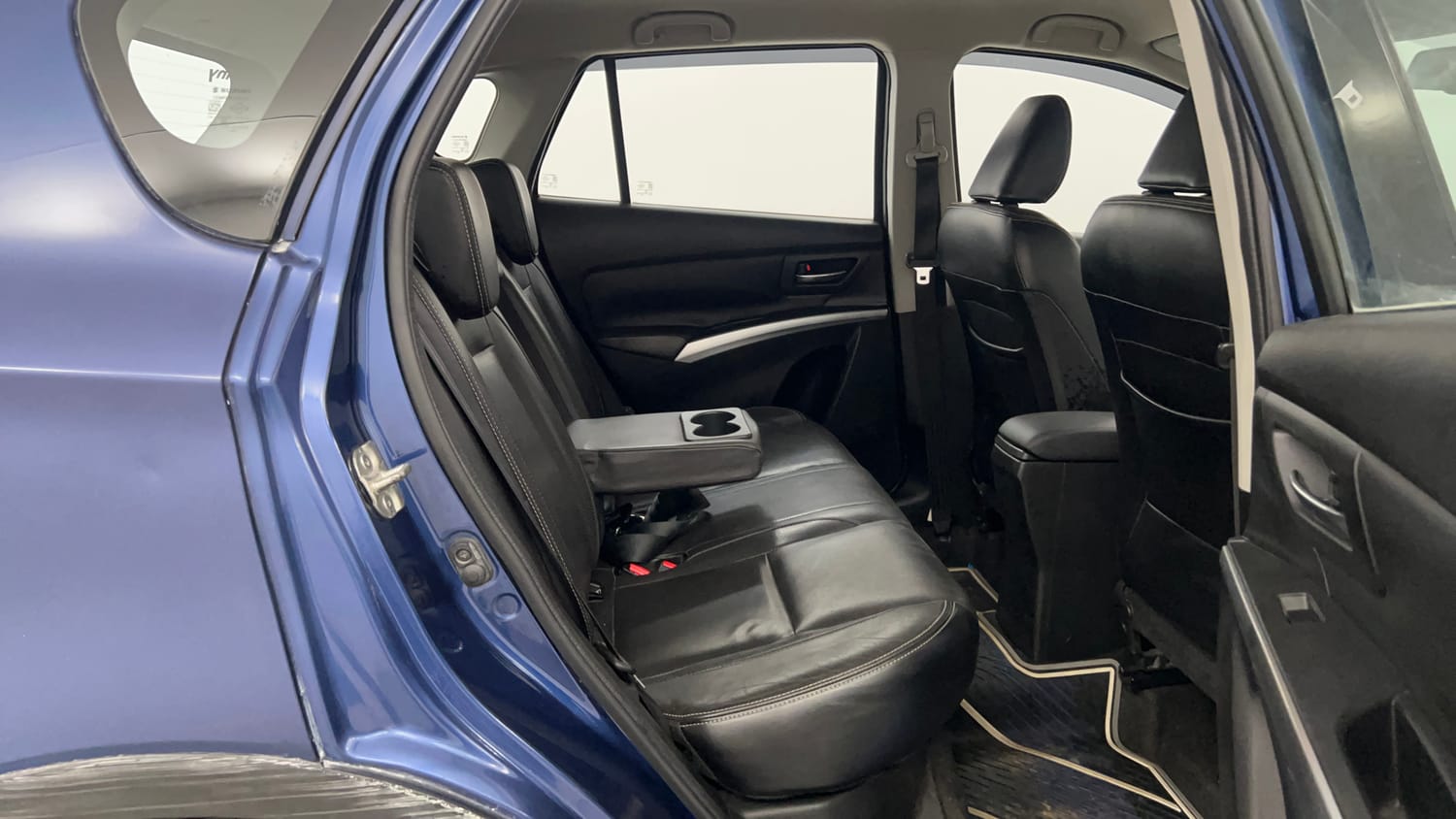 Used 2017 Maruti Suzuki S-Cross Alpha 1.3 Diesel Manual interior RIGHT SIDE REAR DOOR CABIN VIEW