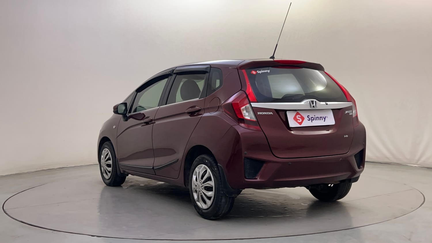 Used 2015 Honda Jazz SV Diesel Diesel Manual exterior LEFT REAR CORNER VIEW
