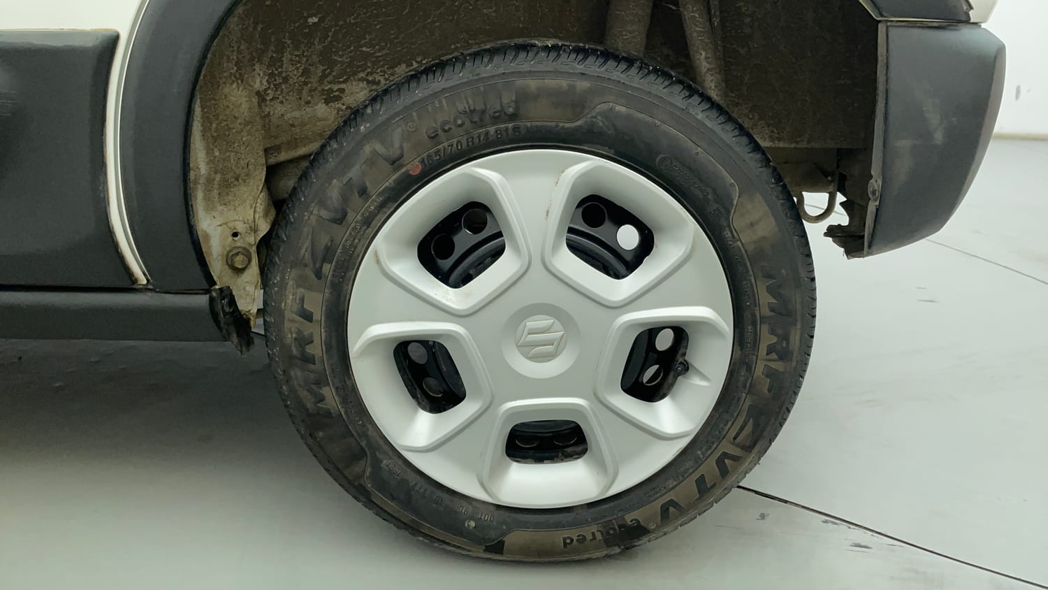 Used 2021 Maruti Suzuki S-Presso VXi AMT Petrol Automatic tyres LEFT REAR TYRE RIM VIEW