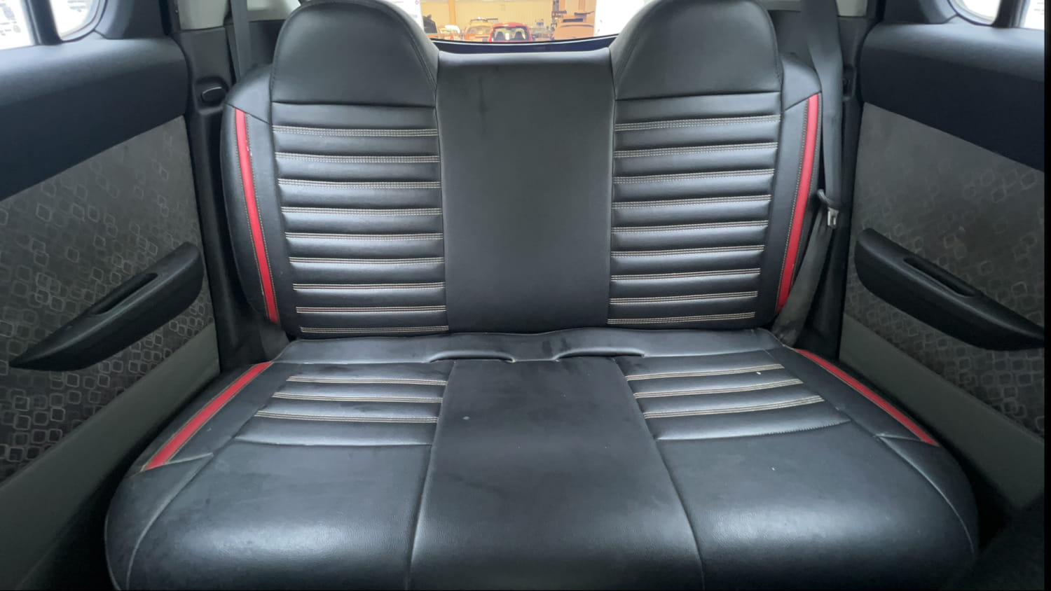 Used 2017 Maruti Suzuki Alto 800 LXi Petrol Manual interior REAR SEAT CONDITION VIEW