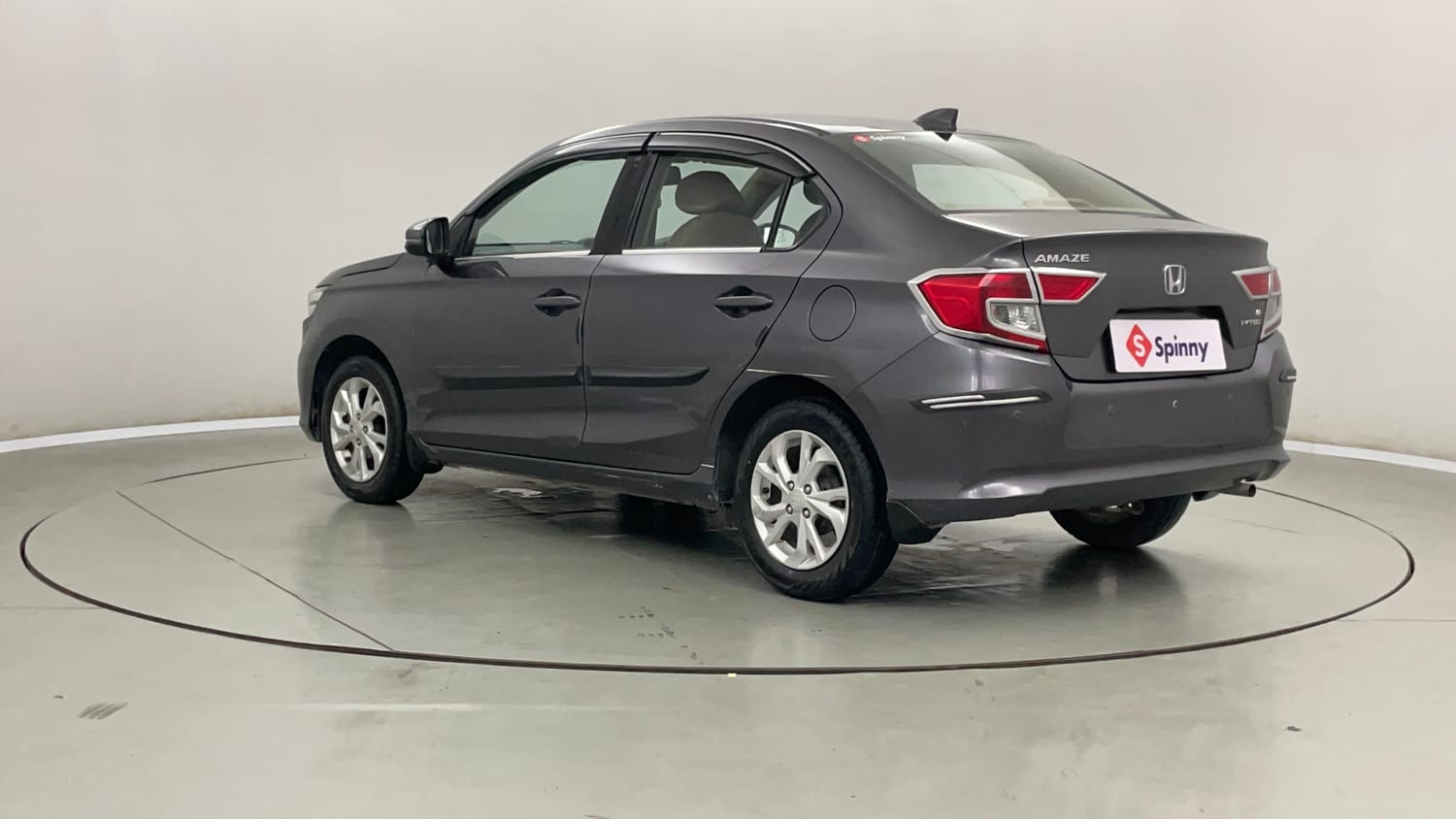 Used 2018 Honda Amaze 1.2 V MT Petrol Petrol Manual exterior LEFT REAR CORNER VIEW