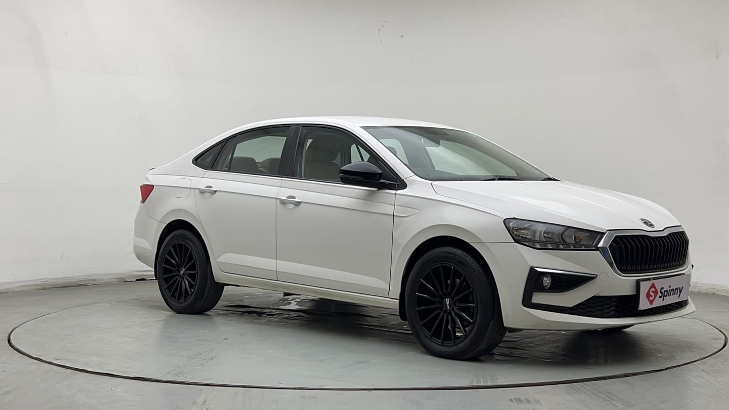 Used 2022 Skoda Slavia Ambition 1.0L TSI AT Petrol Automatic exterior RIGHT FRONT CORNER VIEW